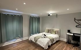 Liverpool Street Green Bedroom